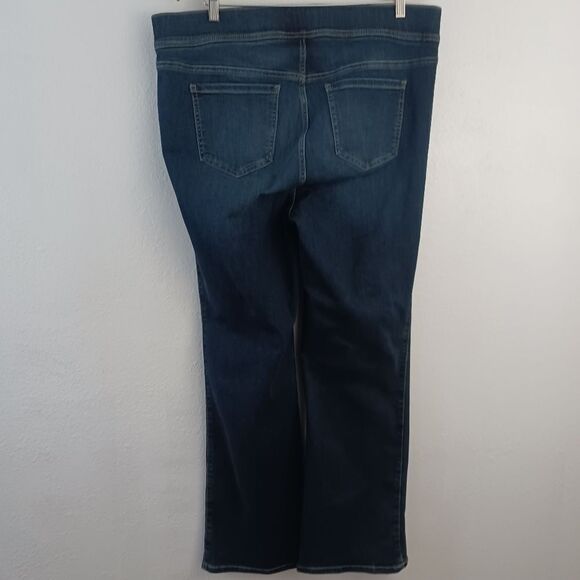Torrid Lean Jean Slim Boot Super Soft Mid-Rise blue  Jeans size 2R - Picture 7 of 7